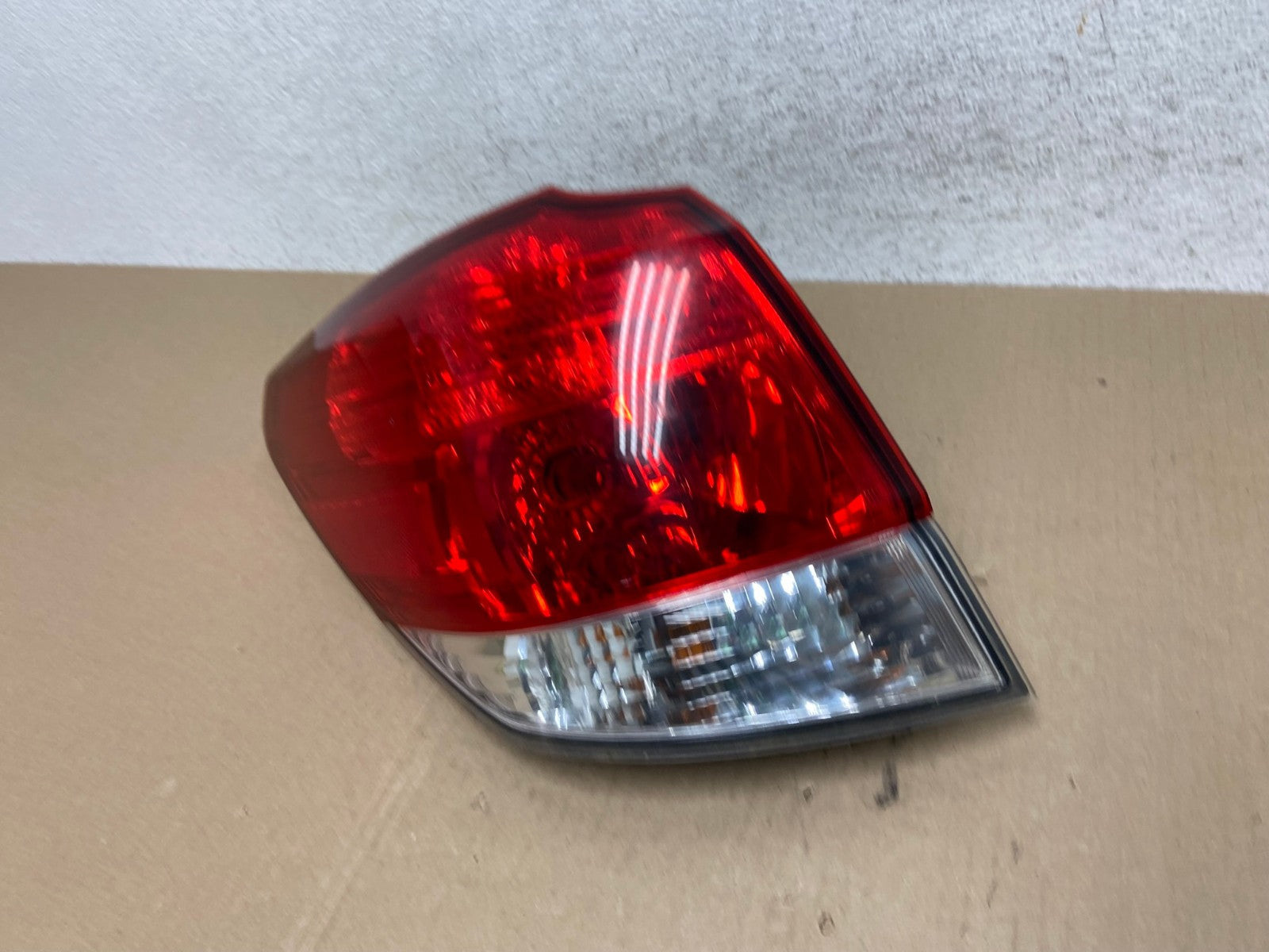 2010-2014 Subaru Outback Wagon Left Driver Lh Side Tail Light AE6936 LK1