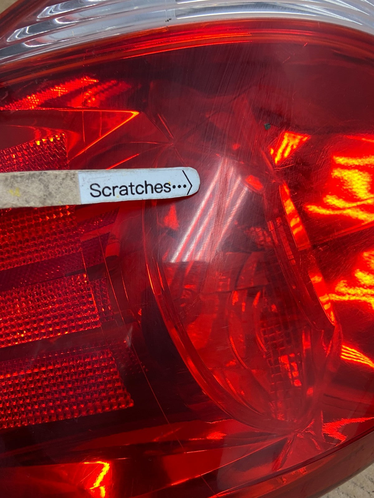 2003-2004 Toyota Matrix Right Passenger Rh Side Tail Light Oem AB3405 LK3