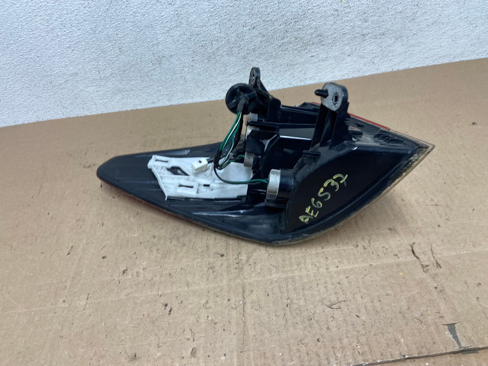 2010-2014 Subaru Outback Wagon Right Passenger Rh Side Tail Light AE6537 LK5