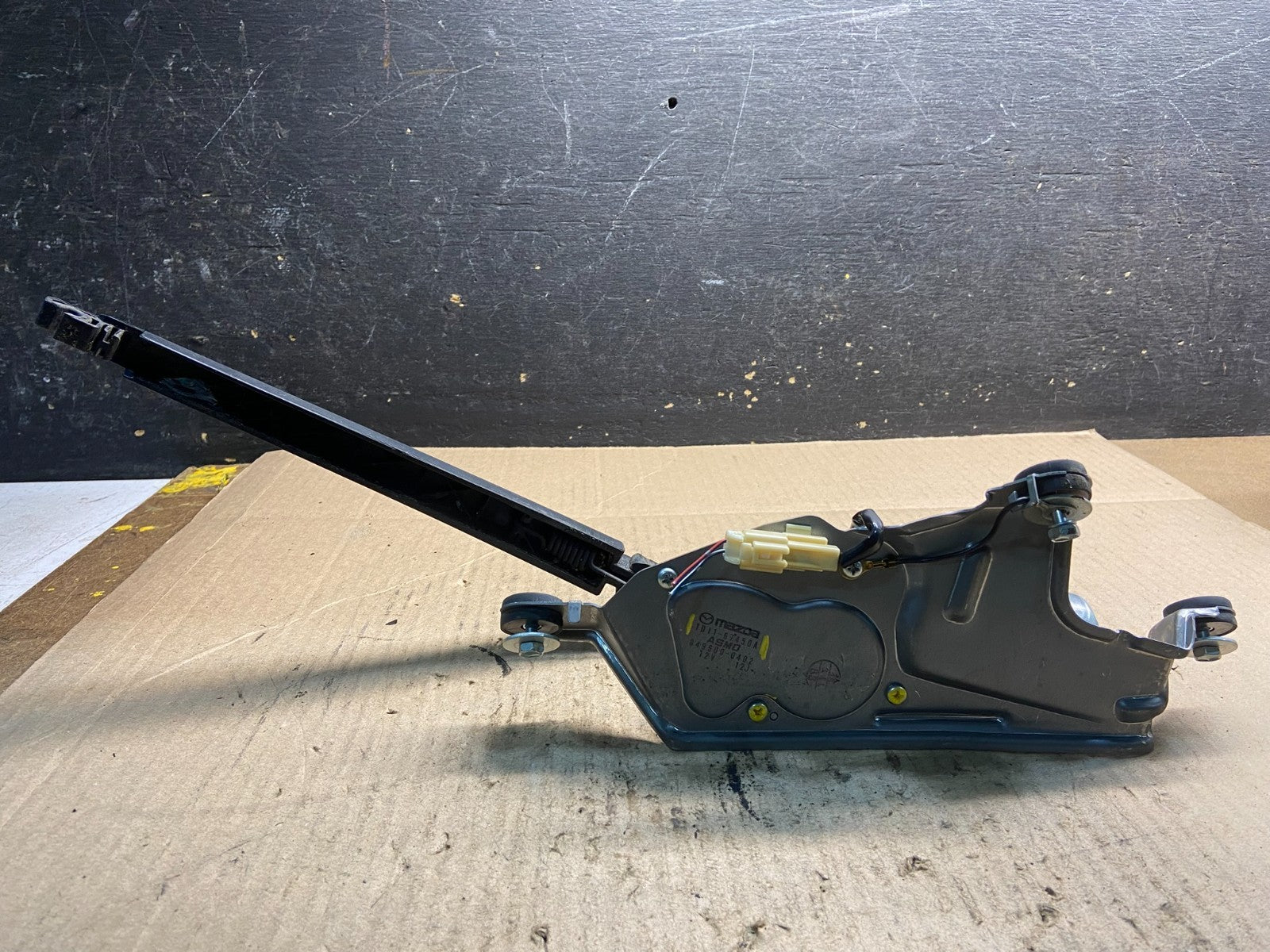 2007 to 2015 Mazda CX-9 CX9 Windshield Rear Wiper Motor Z0658 DG5