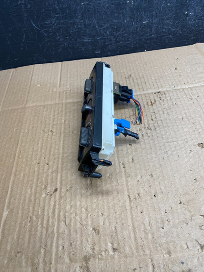 1999 to 2002 Chevrolet Silverado HVAC Heater Climate Control Module AC9512 DG2