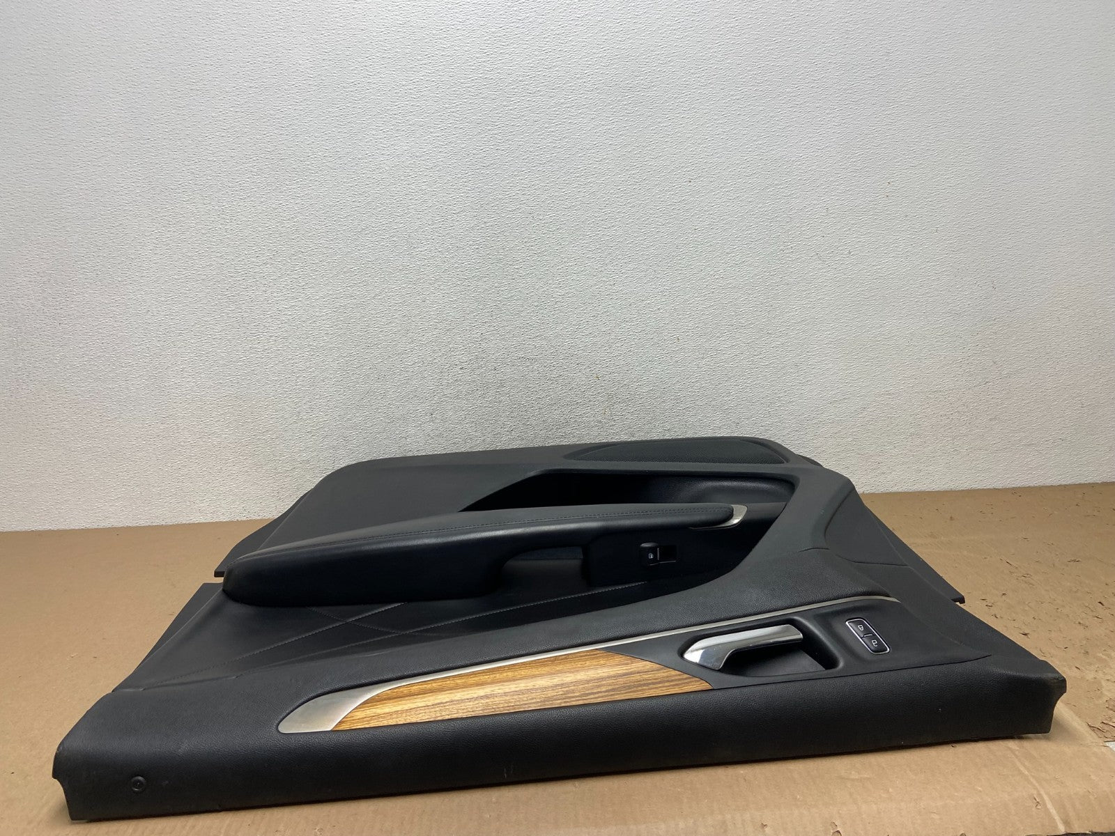 2015 to 2019 Lincoln MKC Front Right Passenger RH Side Trim Door Panel ae8779 DG5