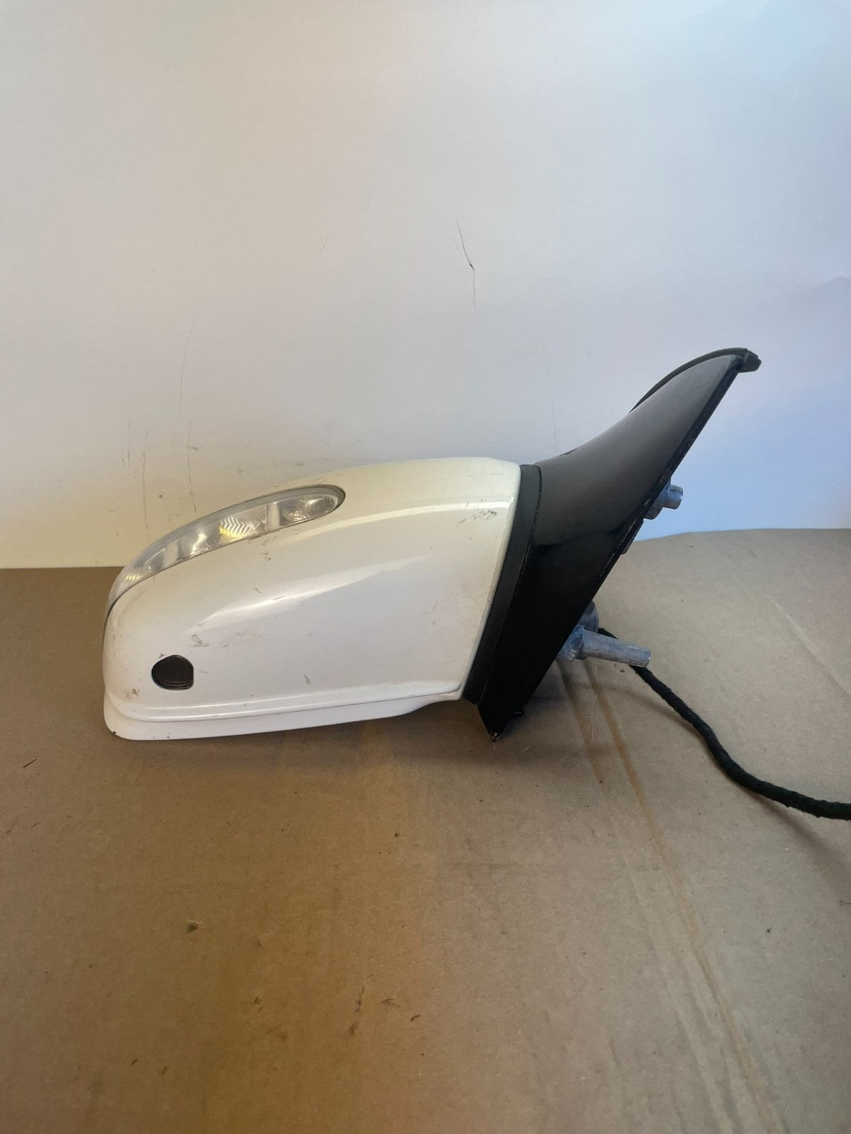 2006-2010 Mercedes-Benz R-Class R350 R500 Right Passenger Door Mirror AG7807 DW3