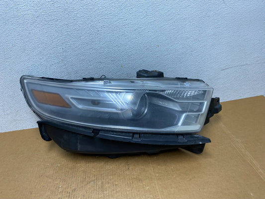 2013 to 2019 Ford Taurus Right Passenger RH Side Headlight Halogen AD9185 DW0