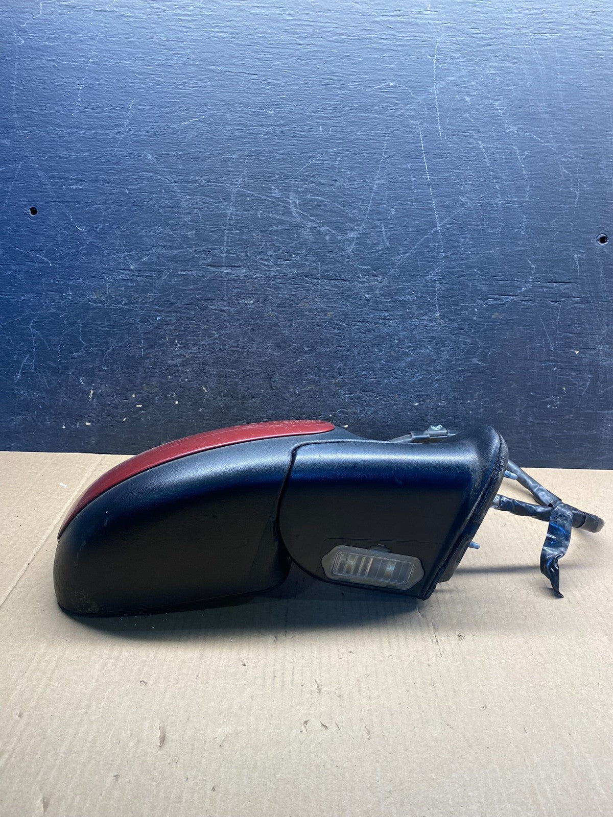2003-2006 Chevrolet Tahoe Suburban Right Passenger Turn Door Mirror AH3243 DG3