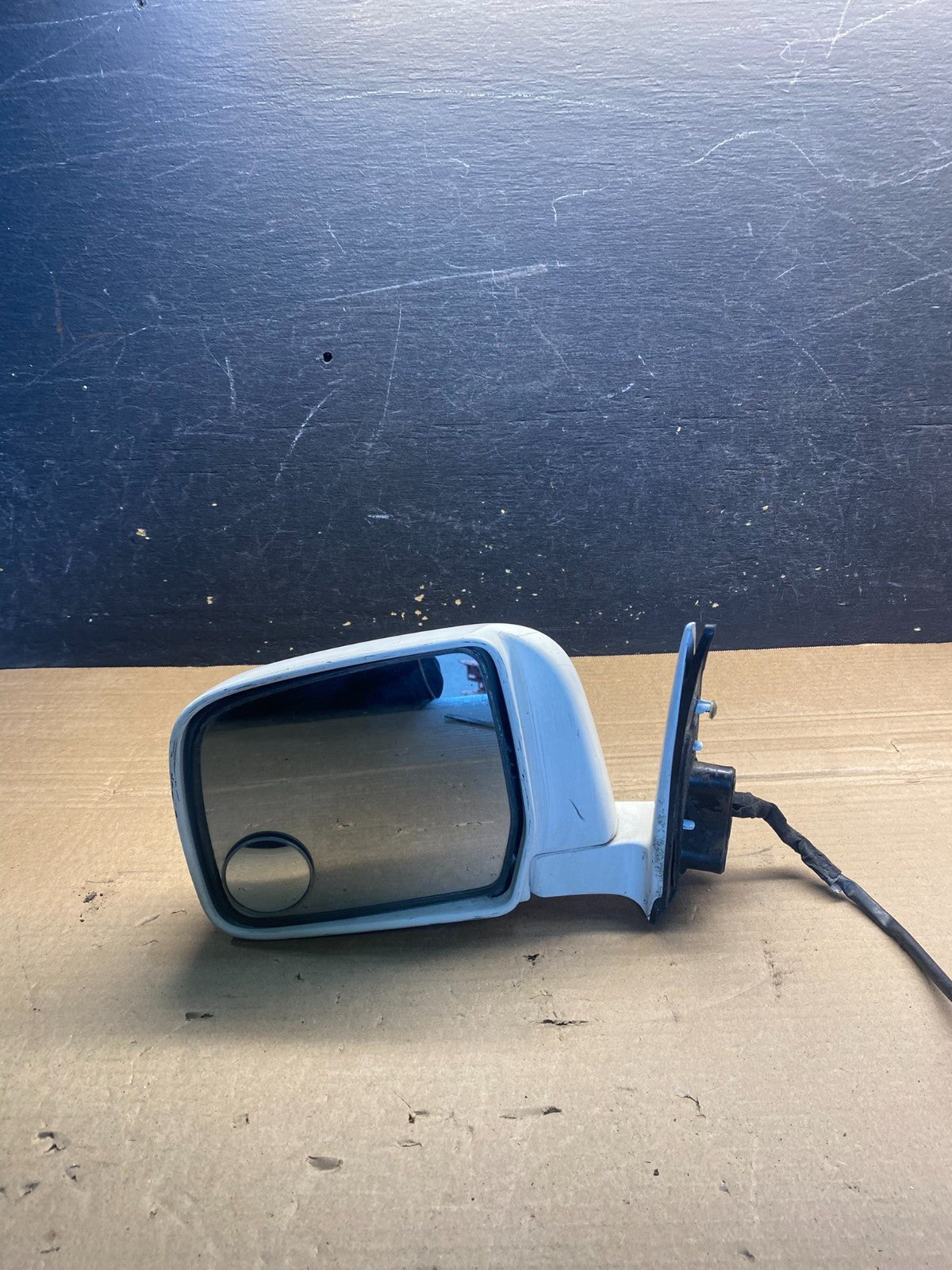 1997 to 1999 Toyota 4Runner Left Driver Side View Door Mirror AA31389