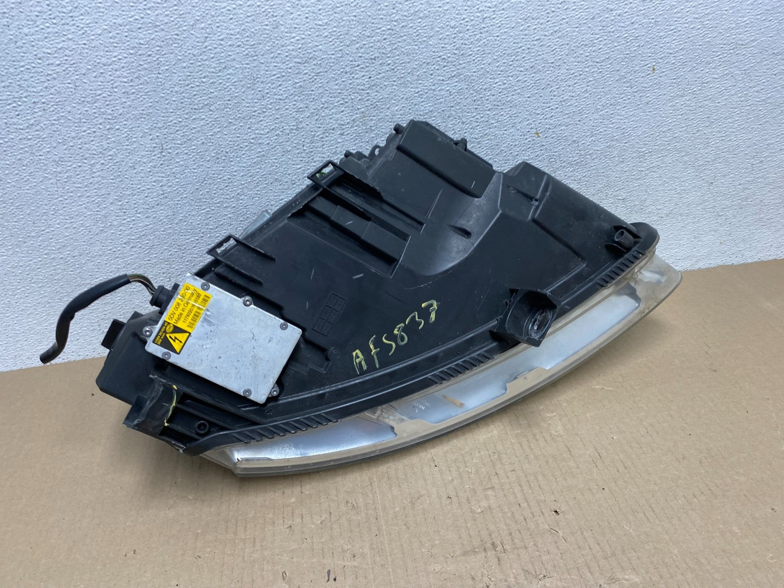 2005 to 2008 Audi A6 Left Driver Side Headlight Xenon HID AF5837 DW8
