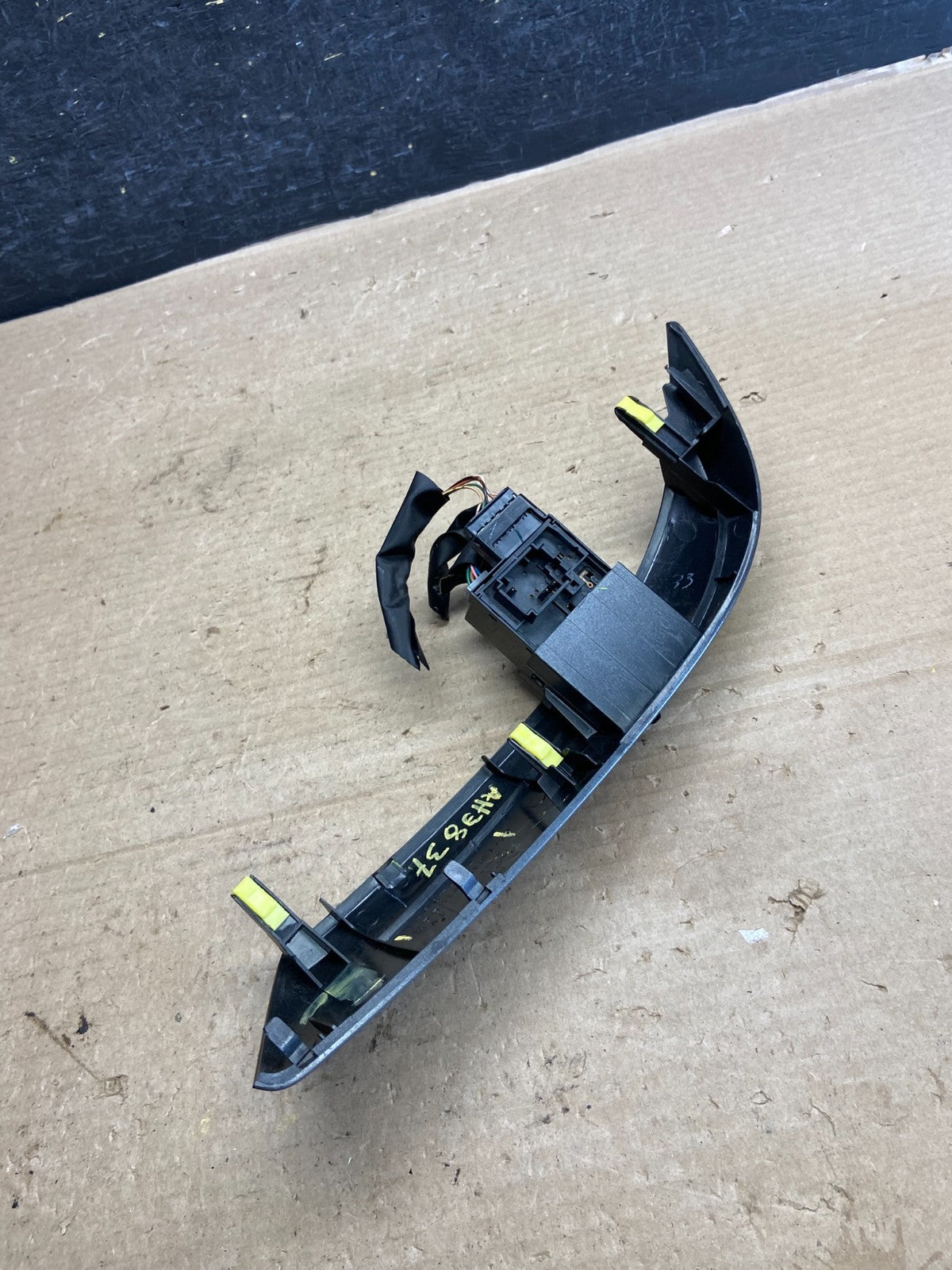 2004 to 2010 Toyota Sienna Right Side Radio Switches Bezel Trim AH3837 DG4