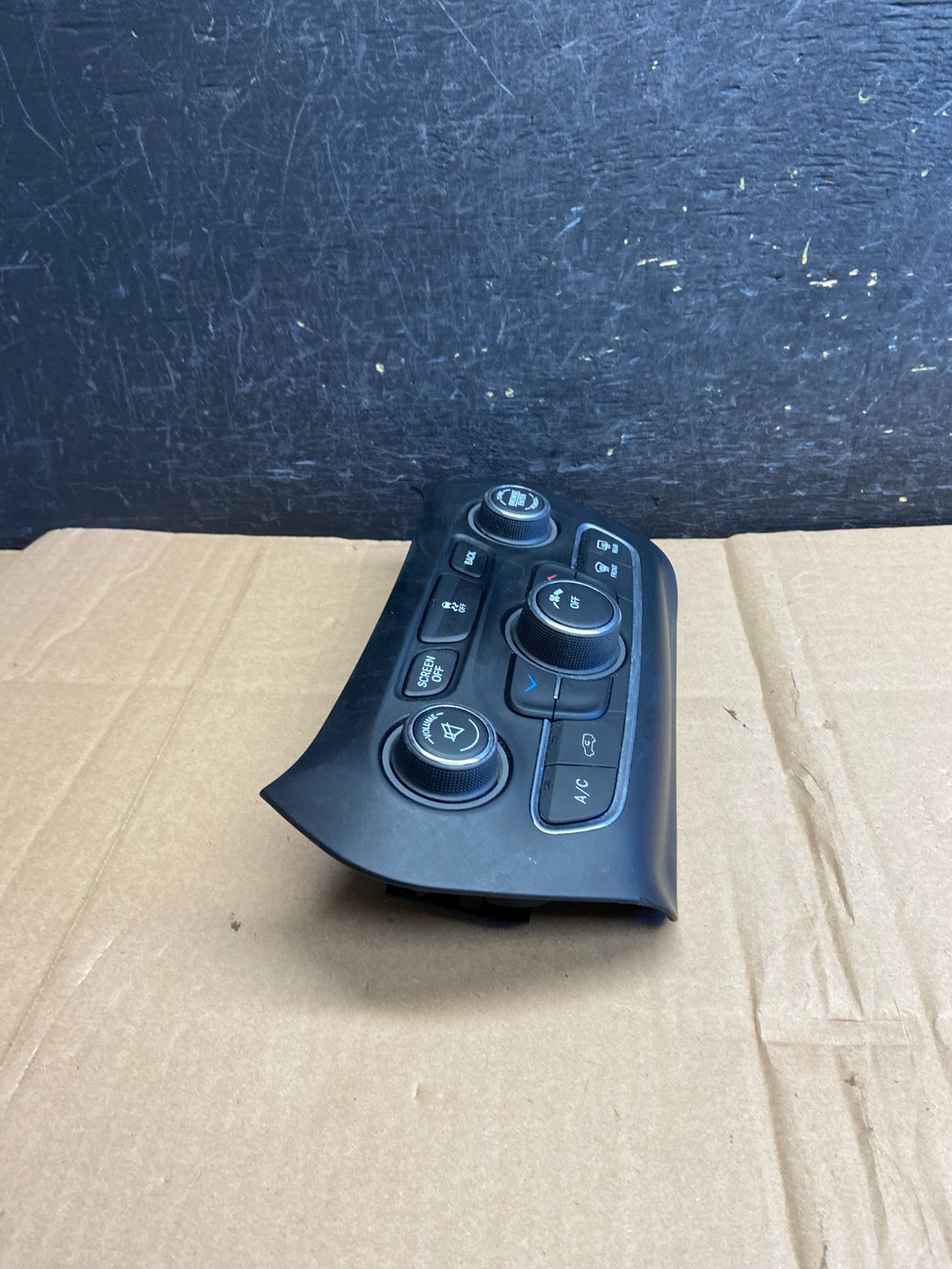 2014 to 2017 Jeep Cherokee Heater Climate Temperature Control AI5966 DG1