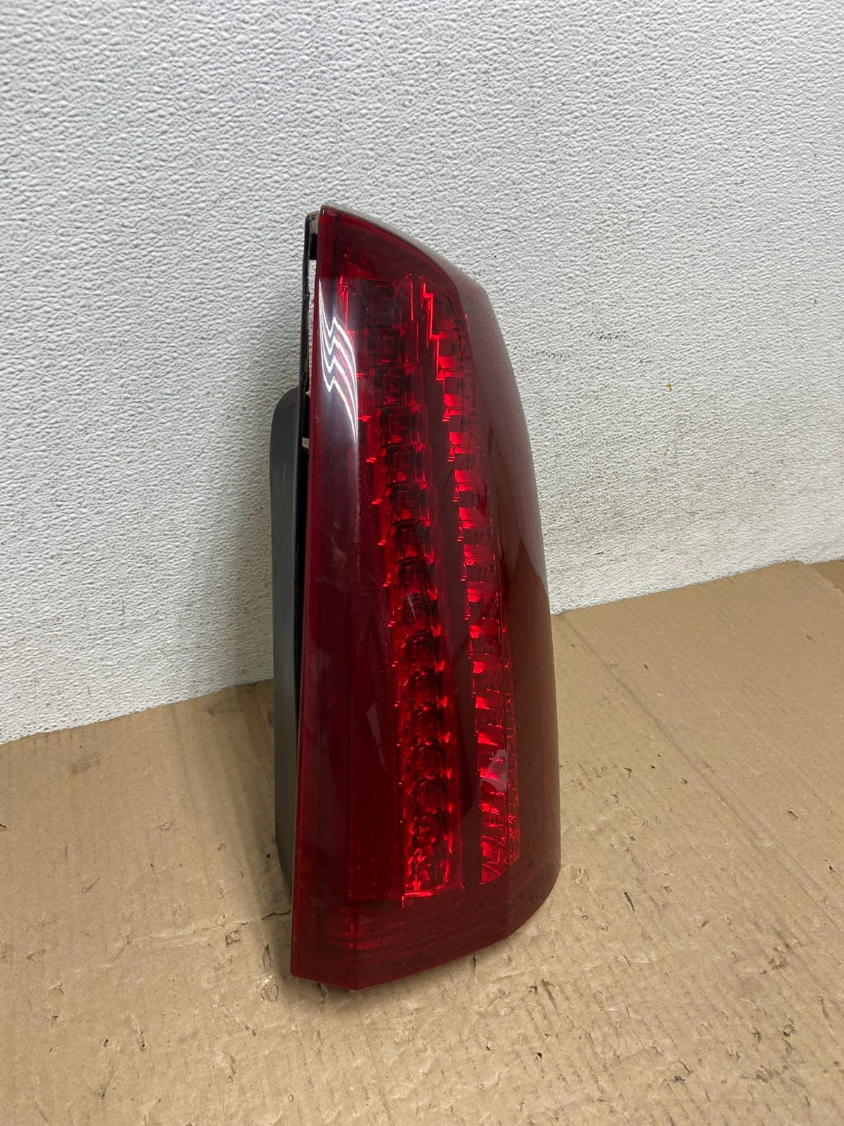 2005 2006 2007 Cadillac STS Right Passenger RH Side Tail Light AE9050 LK2