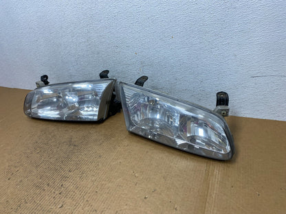 2000 to 2001 Toyota Camry Front Left+Right Side Headlights AE0610 DW1