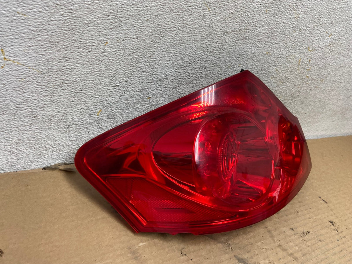2007 to 2013 Infiniti G35 G37 Sedan Left Driver LH Side Tail Light AH4292 LK1