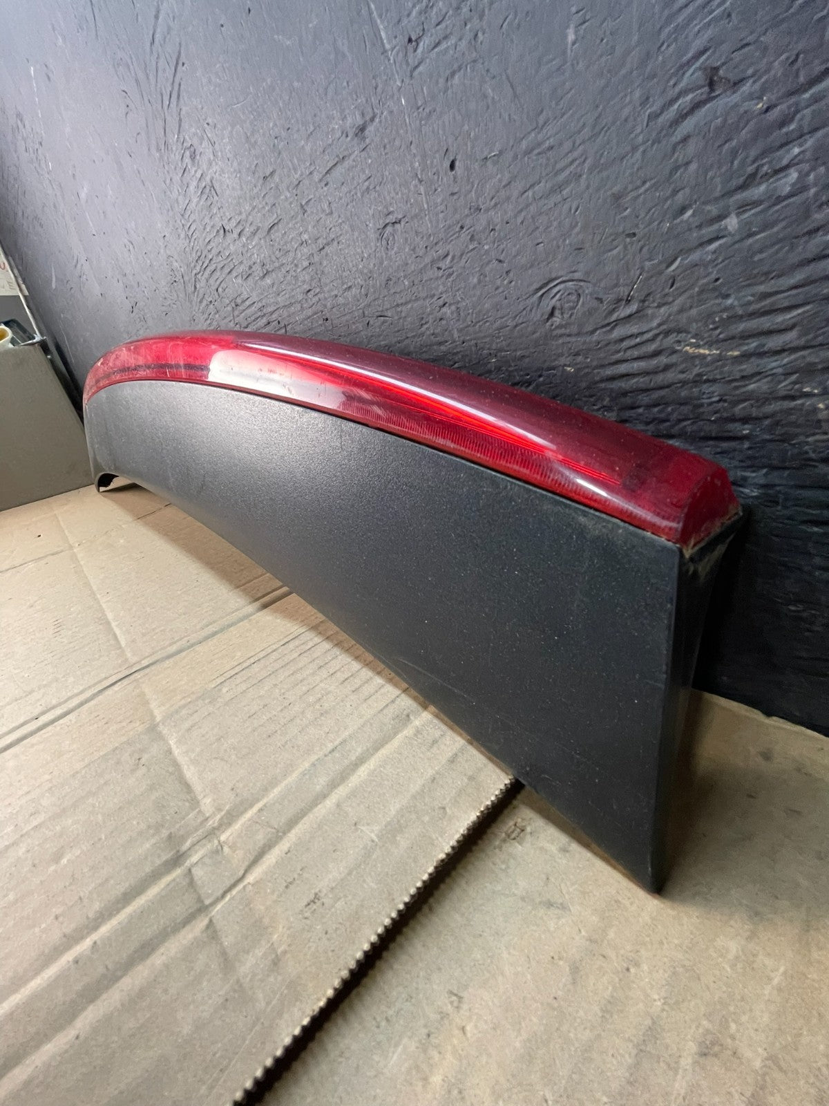 2010-2011 Honda Insight Rear Tailgate Spoiler 3rd Third Brake Light OE AC5335 DG2