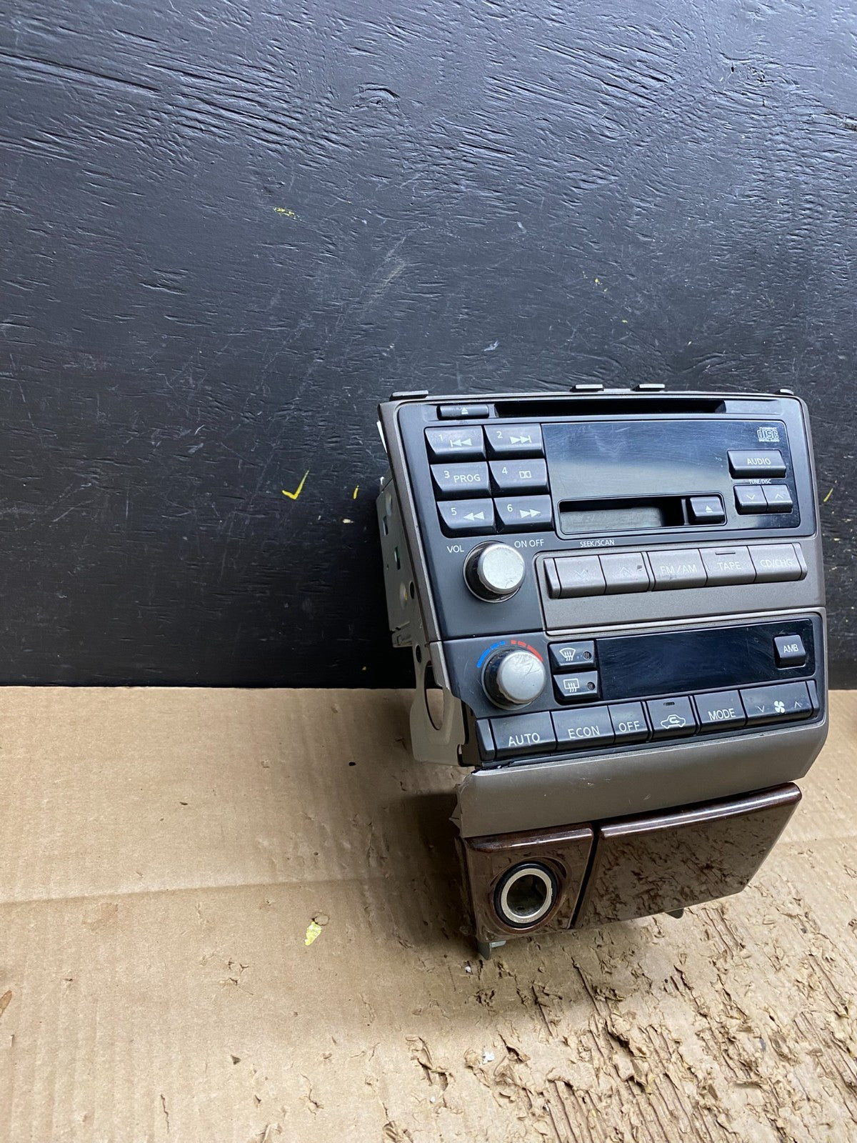 2000 to 2001 Infiniti i30 Bose Radio AM/FM Casette Climate Control W0002 DG5