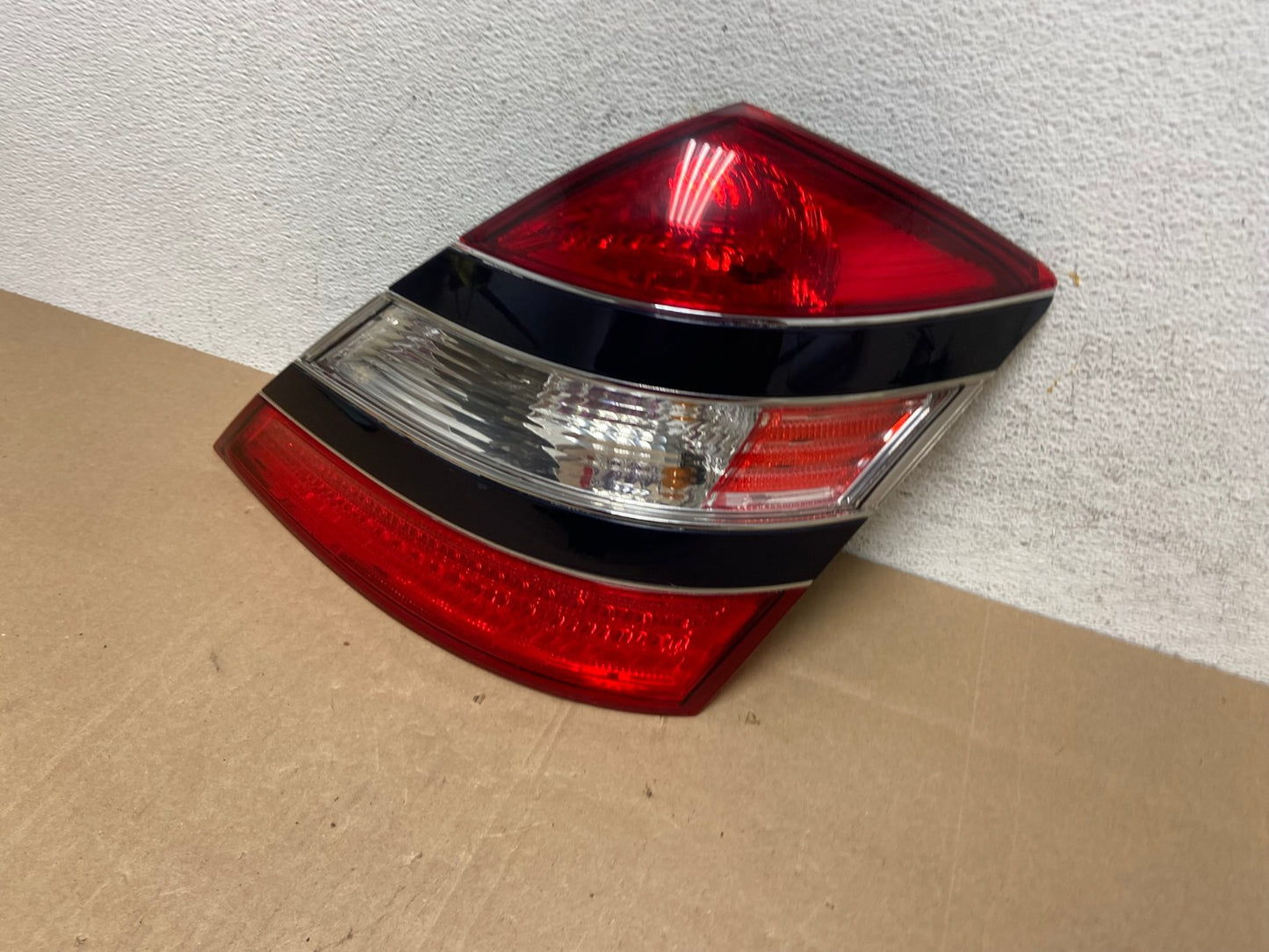 2007 - 2009 Mercedes-Benz S-Class Tail Light Right Passenger RH Side AE4961 LK1