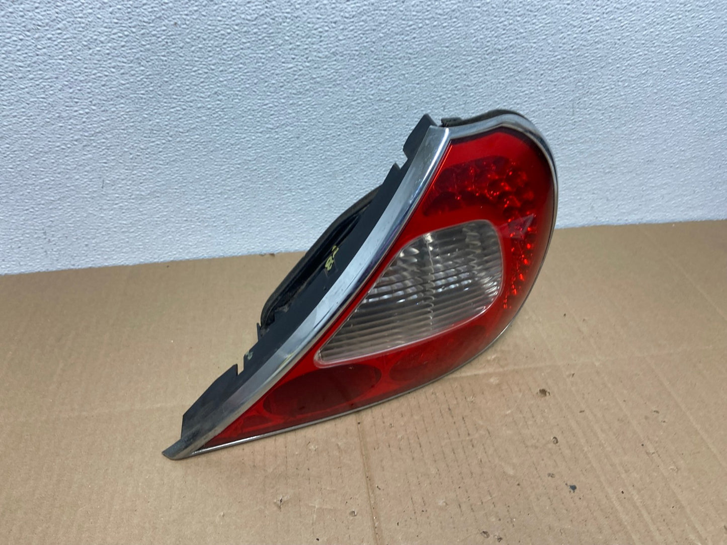 2008 to 2009 Jaguar XJ8 Right Passenger RH Side Tail Light OEM AB8088 LK2