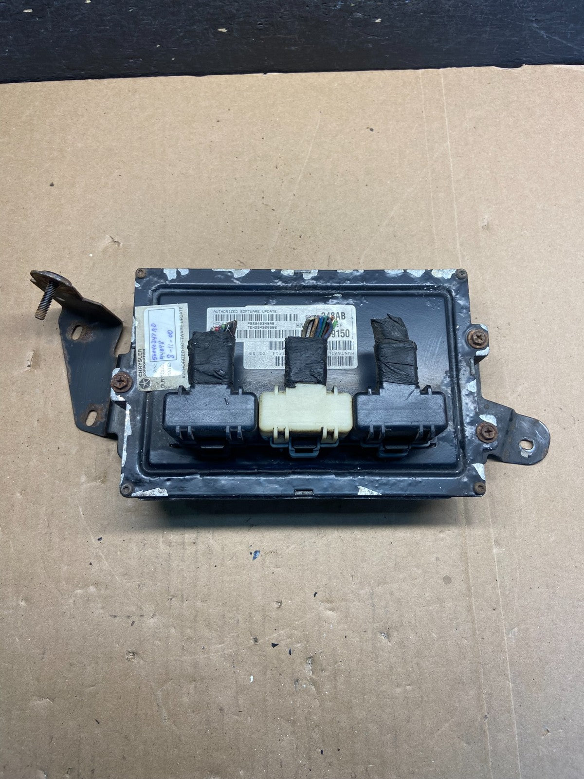 2000 Dodge Dakota 3.9L Engine Computer Module ECM ECU Unit AG1596 DW0