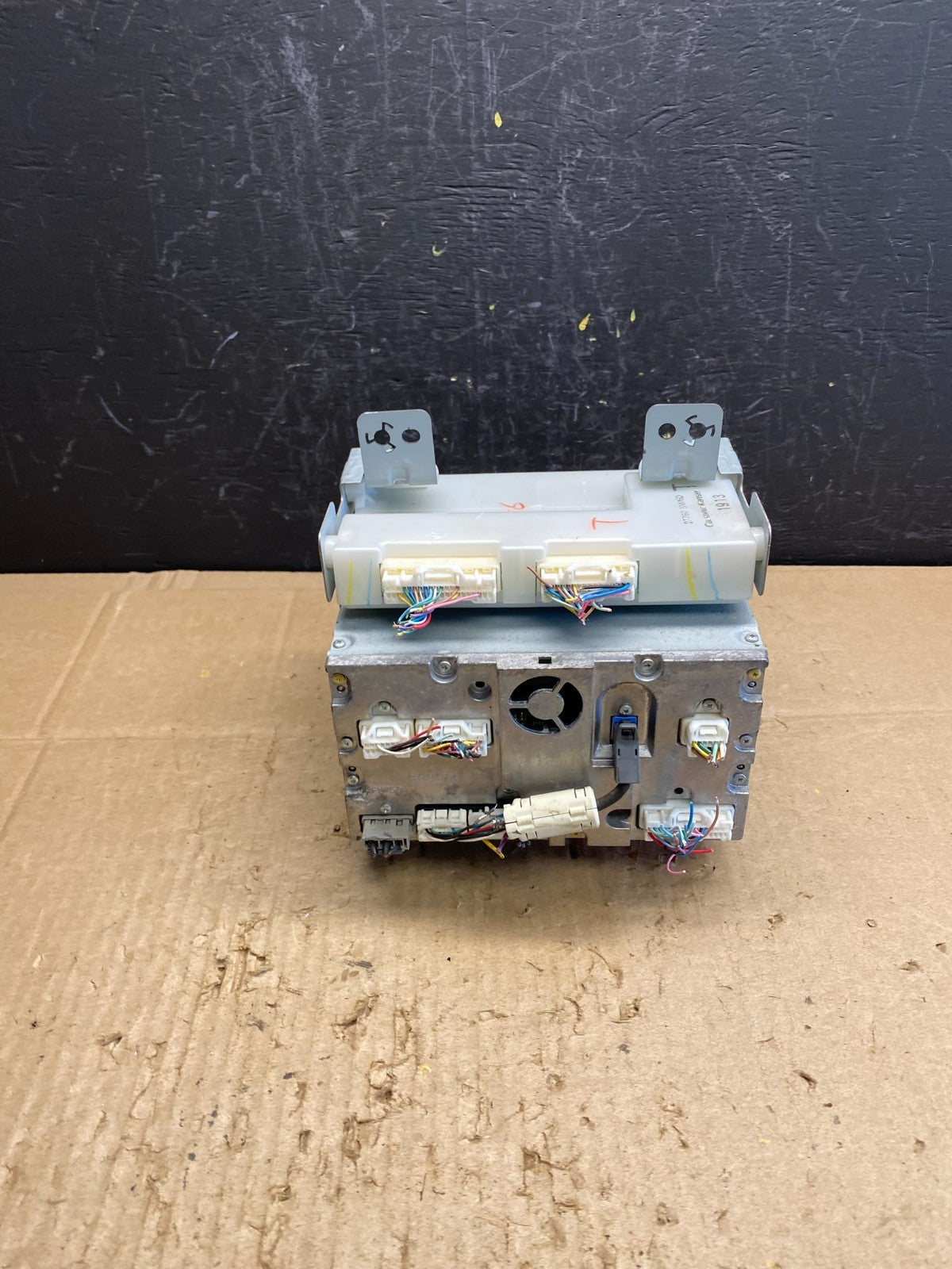 2010 - 2012 Infiniti G37 Radio CD Player Receiver AM FM Climate Module AC4612 DG3