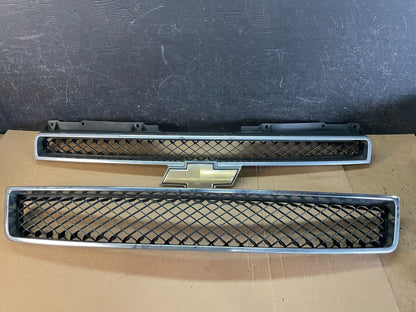 2007 to 2014 Chevrolet Tahoe Suburban Lower Upper Grill Grille Set AC9969 DG0