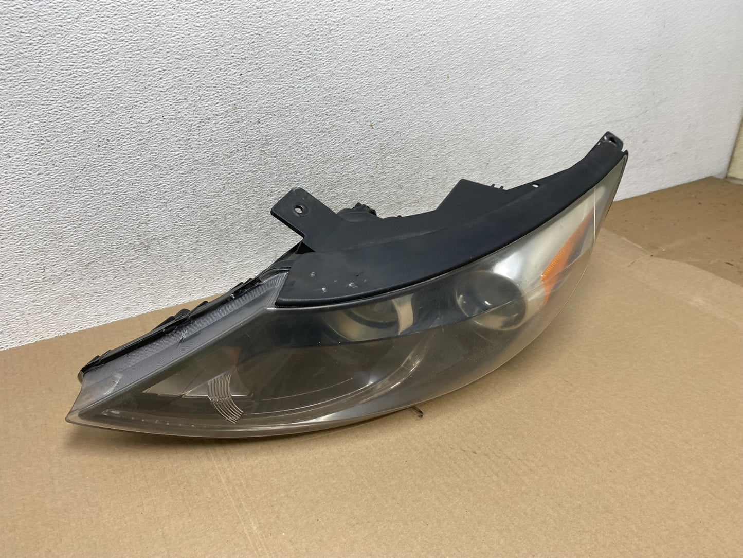 2011 2012 Kia Sportage LX EX SX Left Driver LH Headlight Halogen e AE6902 DG2