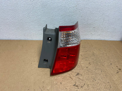 2005 2006 2007 Honda Odyssey Right Passenger RH Side Tail Light AC8230 LK2