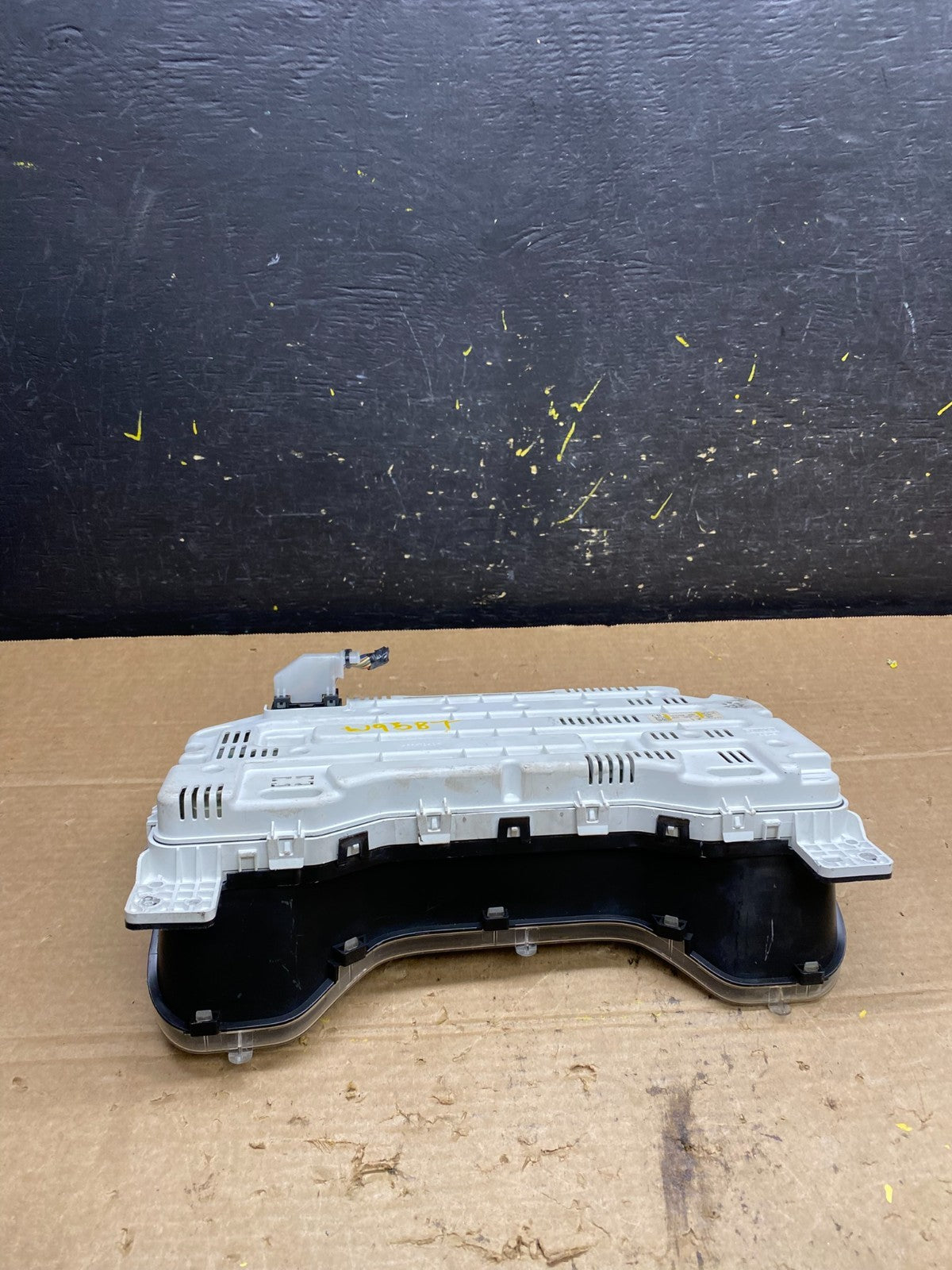2010 Ford E150 E250 E350 VAN Gauge Speedometer Cluster w9587 DG4