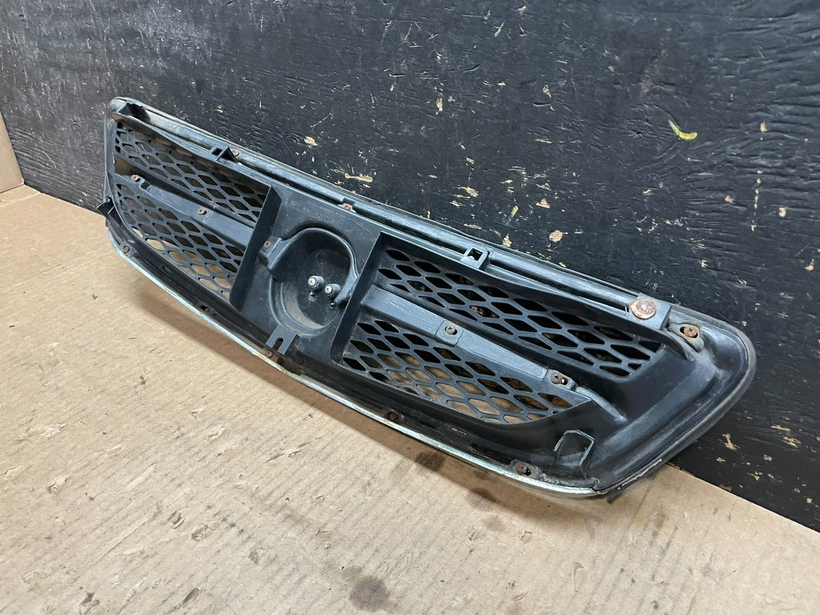 1999 to 2001 Acura TL OEM Front Upper Grill Grille Aftermarket Y9653 DG5