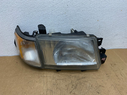 1999 to 2000 Subaru Forester Right Passenger Side Headlight Halogen Oe AD1323 DG0