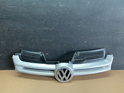2004 to 2009 Volkswagen Golf MK5 Front Bumper Grill Grille 1k0853655 P5881 DG0