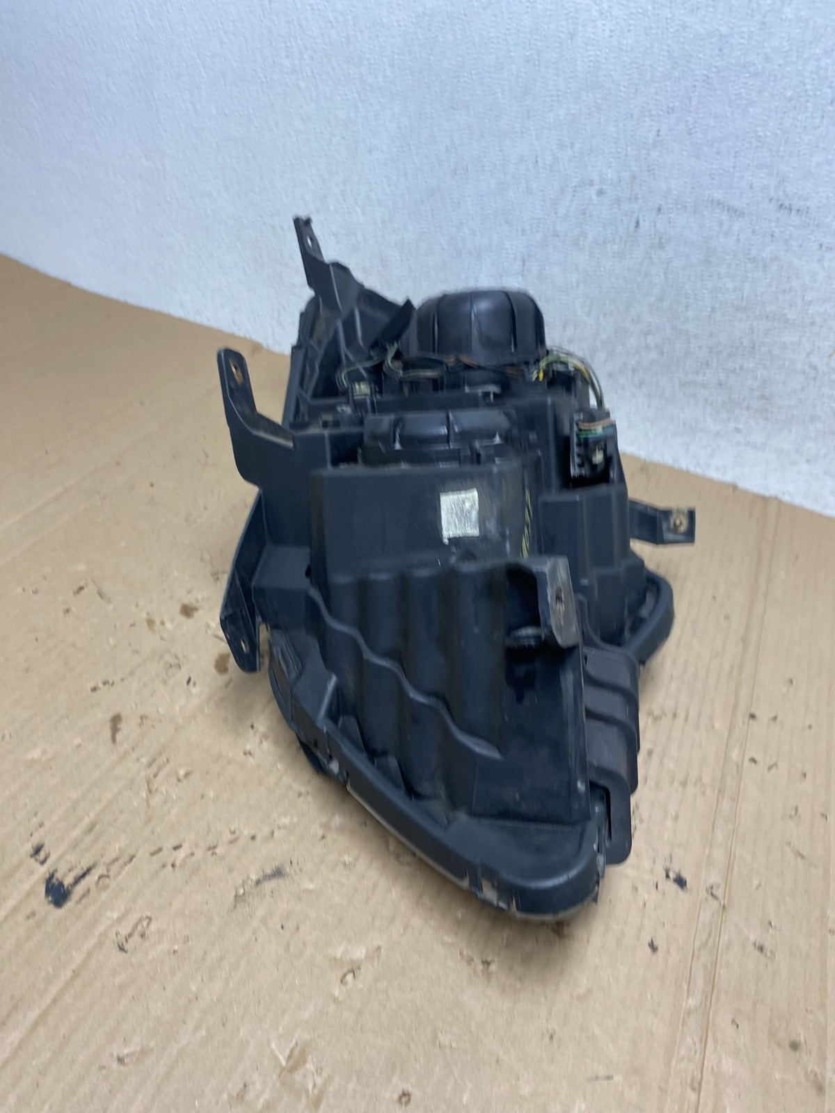 2010 - 2015 Chevrolet Equinox Halogen Headlight Right Passenger Side AE9037 DW9