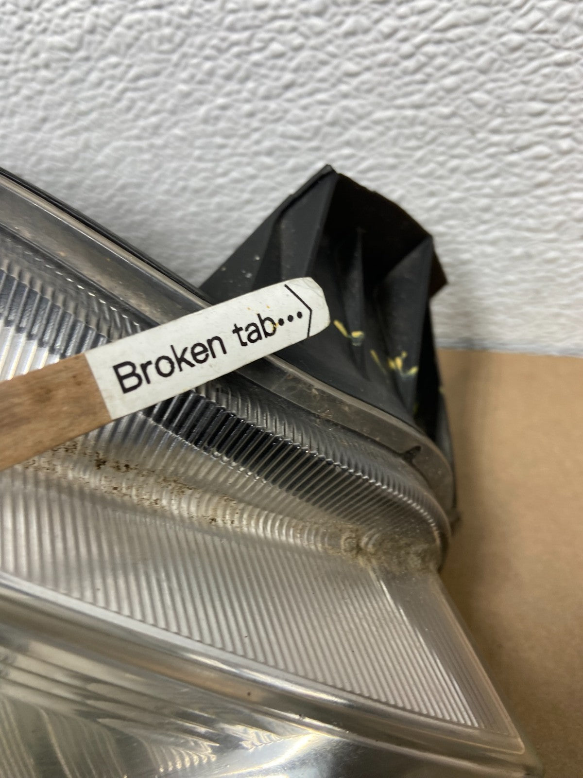 2010-2012 Subaru Legacy Outback Right Passenger Headlight Oem AB6490 DW5