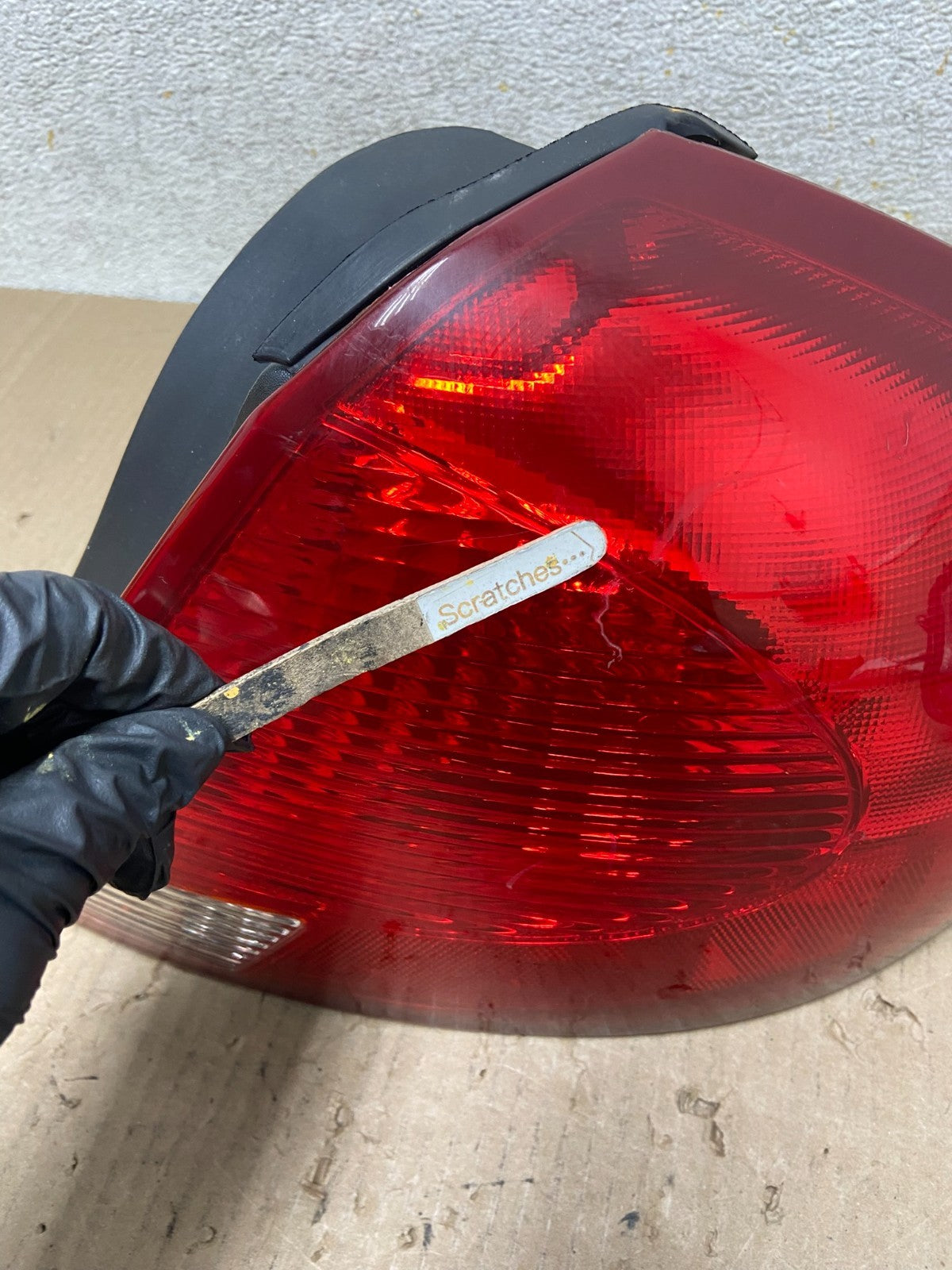 2000 to 2003 Ford Taurus Right Passenger Rh Side Tail Light AI9661 LK3
