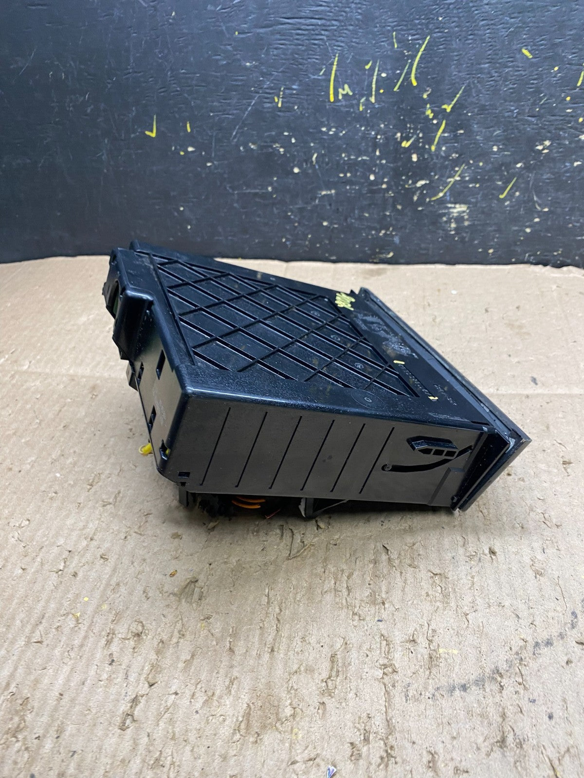 2006-2011 Mercedes W211 E350 E500 Center Console Switch Control Unit Y8018 DG3