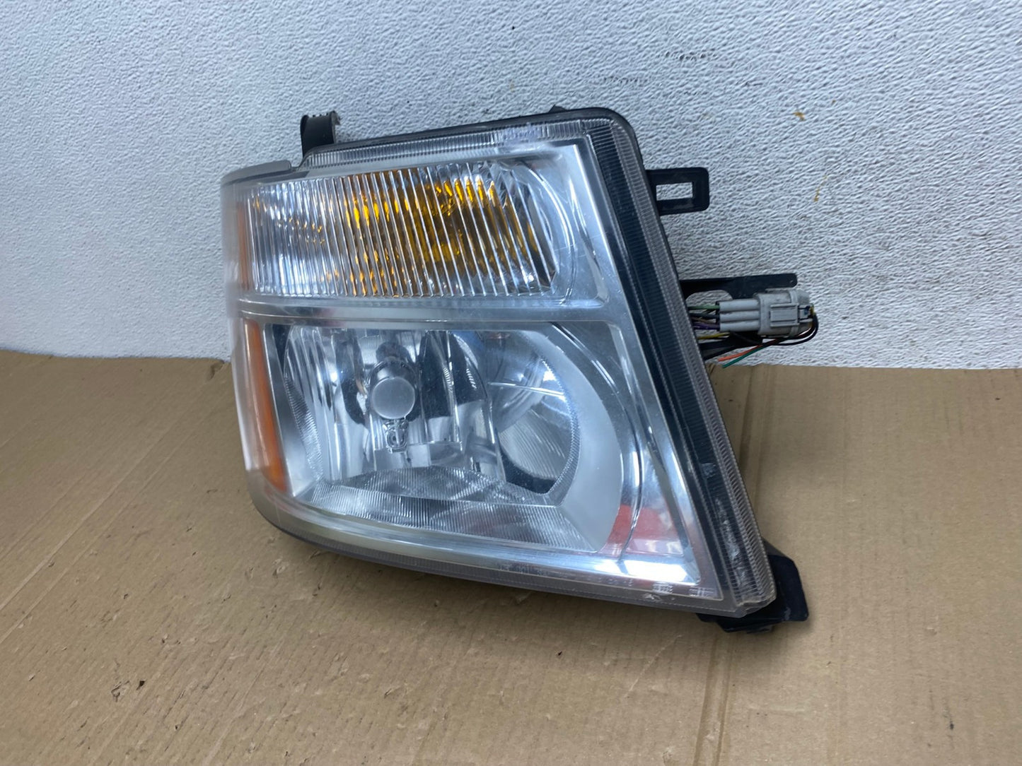 2012 to 2021 Nissan NV1500 NV2500 NV3500 Right Passenger Headlight AE8967 LK1