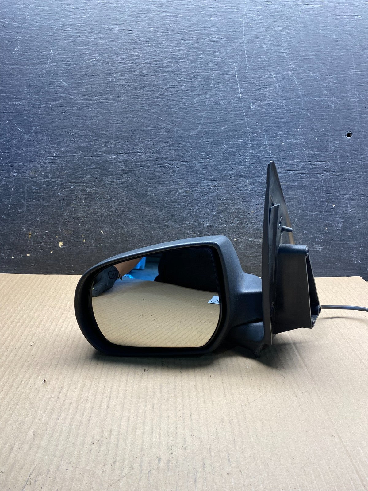 2001 to 2006 Mazda Tribute Left Driver LH Side View Door Mirror AI0330 DG8