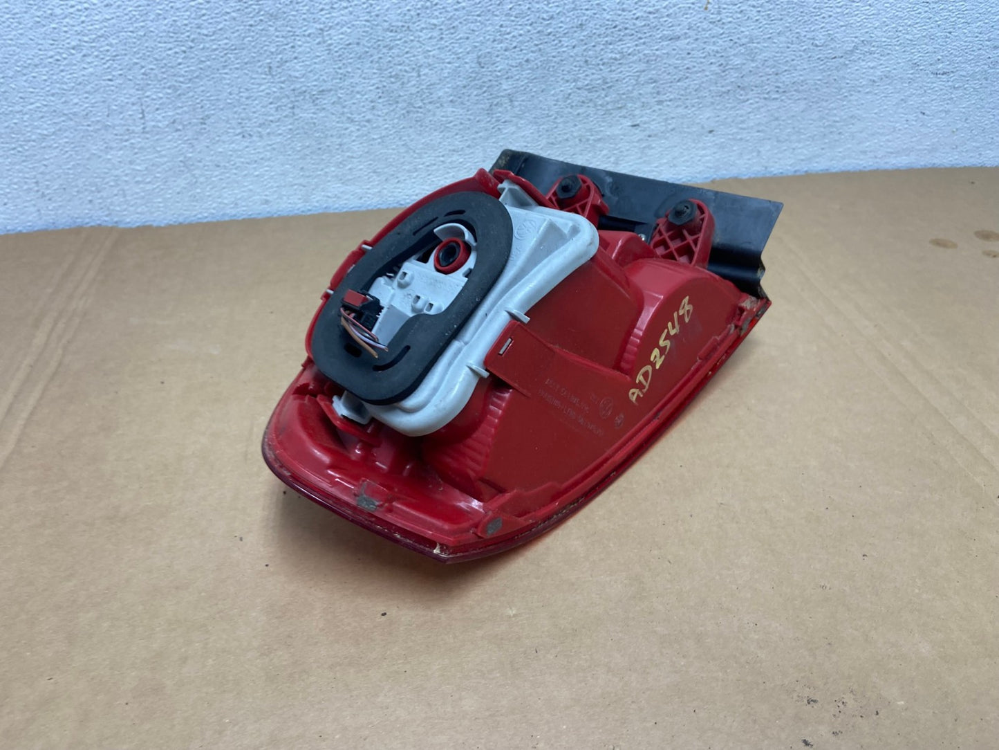 2012 to 2015 Volkswagen Passat Right Passenger Rh Side Tail light AD2548 LK4
