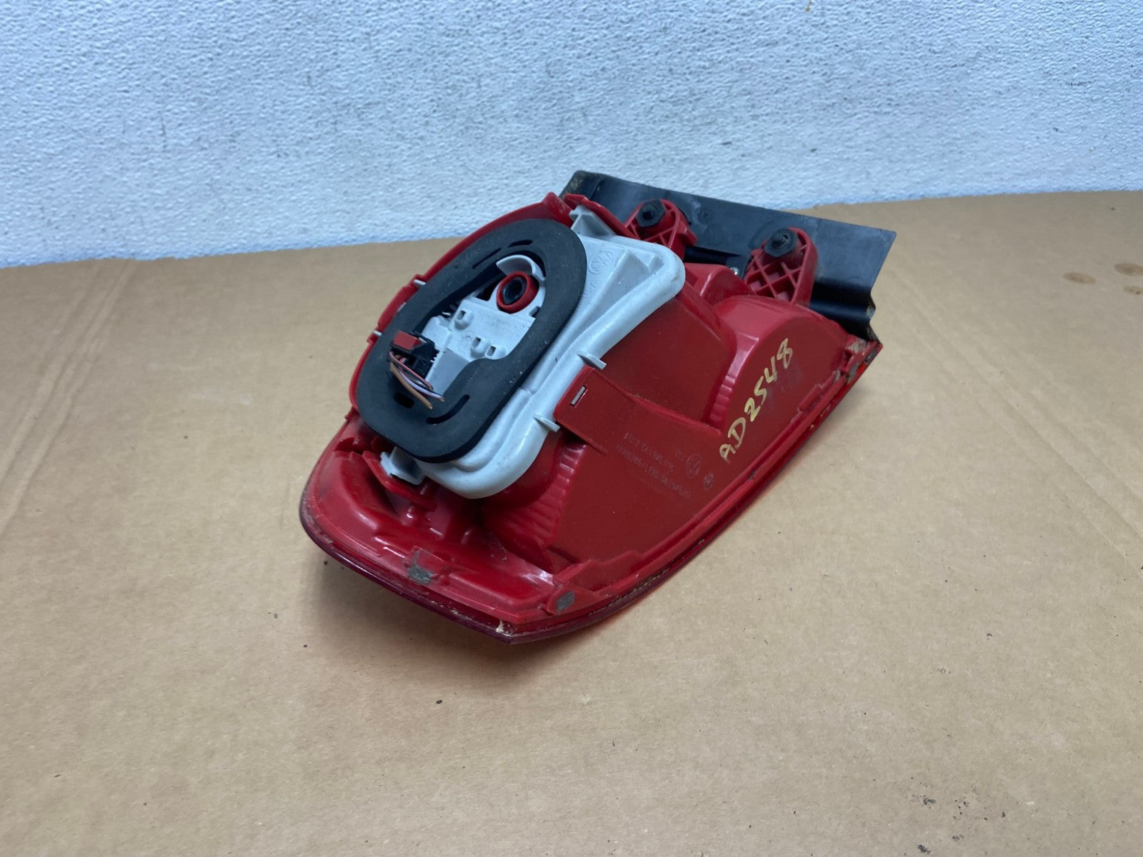 2012 to 2015 Volkswagen Passat Right Passenger Rh Side Tail light AD2548 LK4