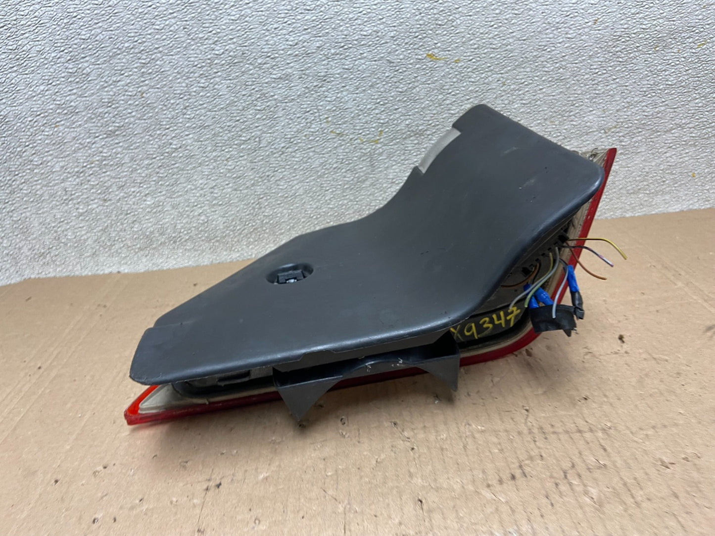 1992-1994 Mercedes W140 S600SEL S600 Left Driver Lh Tail light OEM X9347 DG5