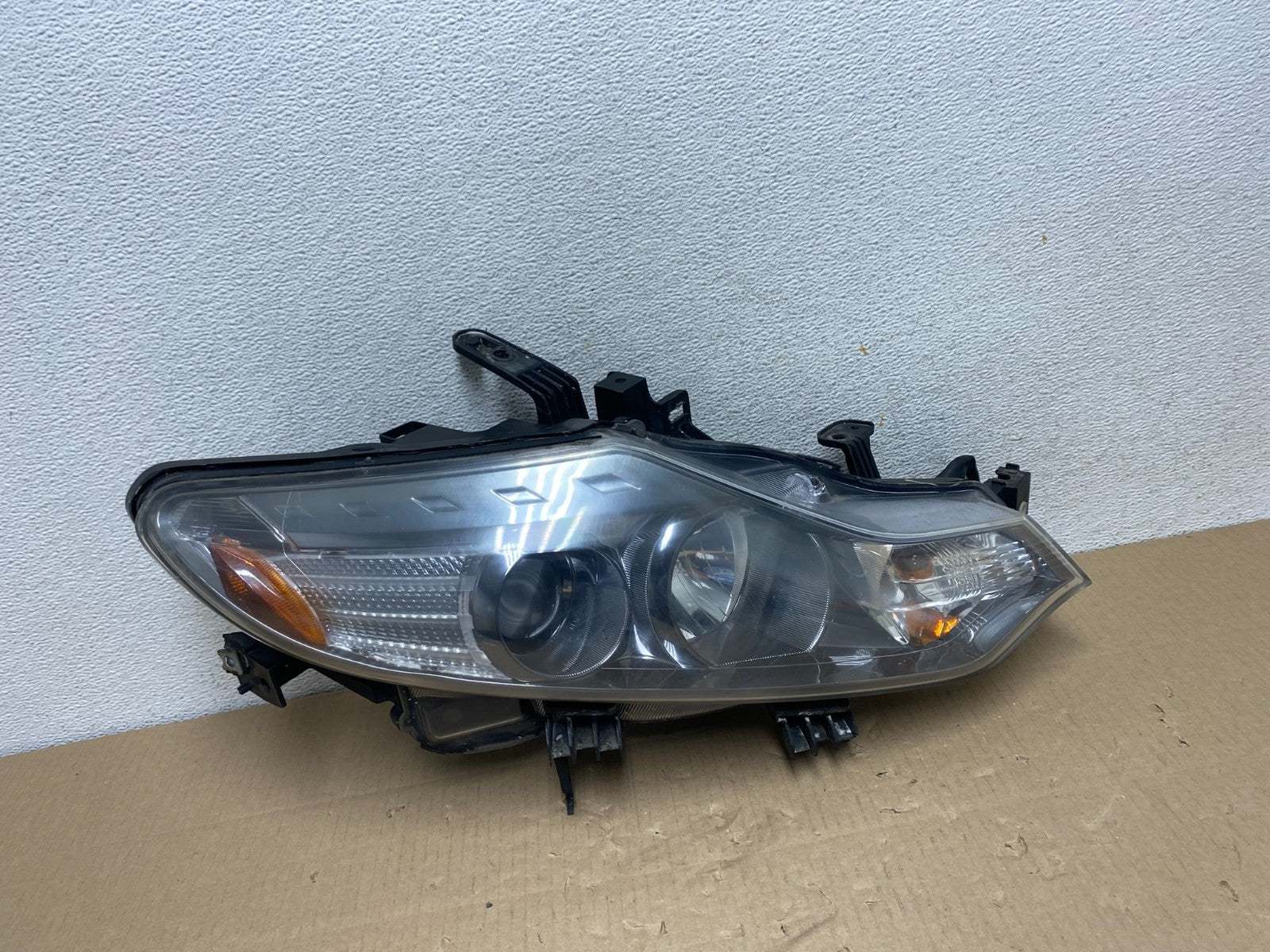 2011 to 2014 Nissan Murano Headlight Right Passenger Rh Halogen AG5877 DW0