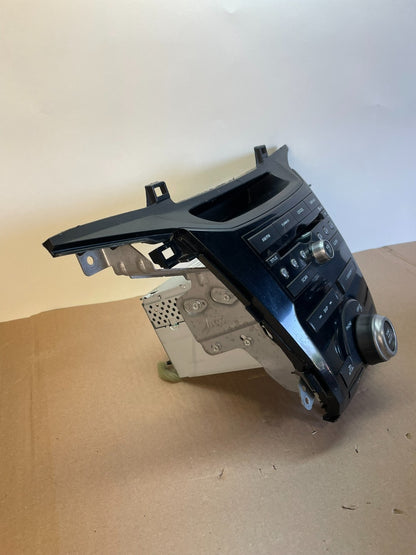 2011 to 2013 Honda Odyssey Radio AM/FM Control Panel AG2983 DG1