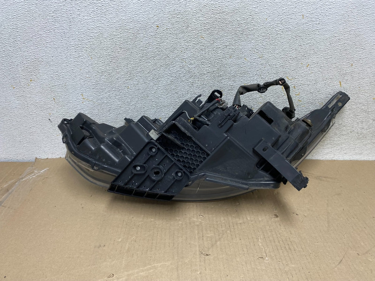 2017 to 2019 Nissan Rogue Sport Right Passenger Side Headlight AH6756 PS5