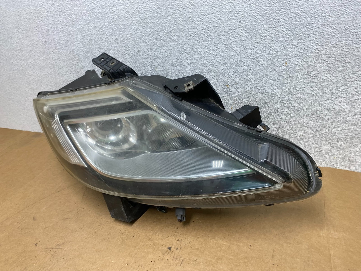 2007 - 2009 Mazda Cx9 Cx-9 Right Passenger RH Headlight Xenon HID AE3154 DW1