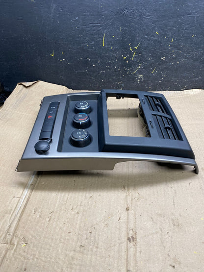 2008 to 2012 Jeep Liberty Dash Climate Temperature Control Radio Bezel X5719 DG3