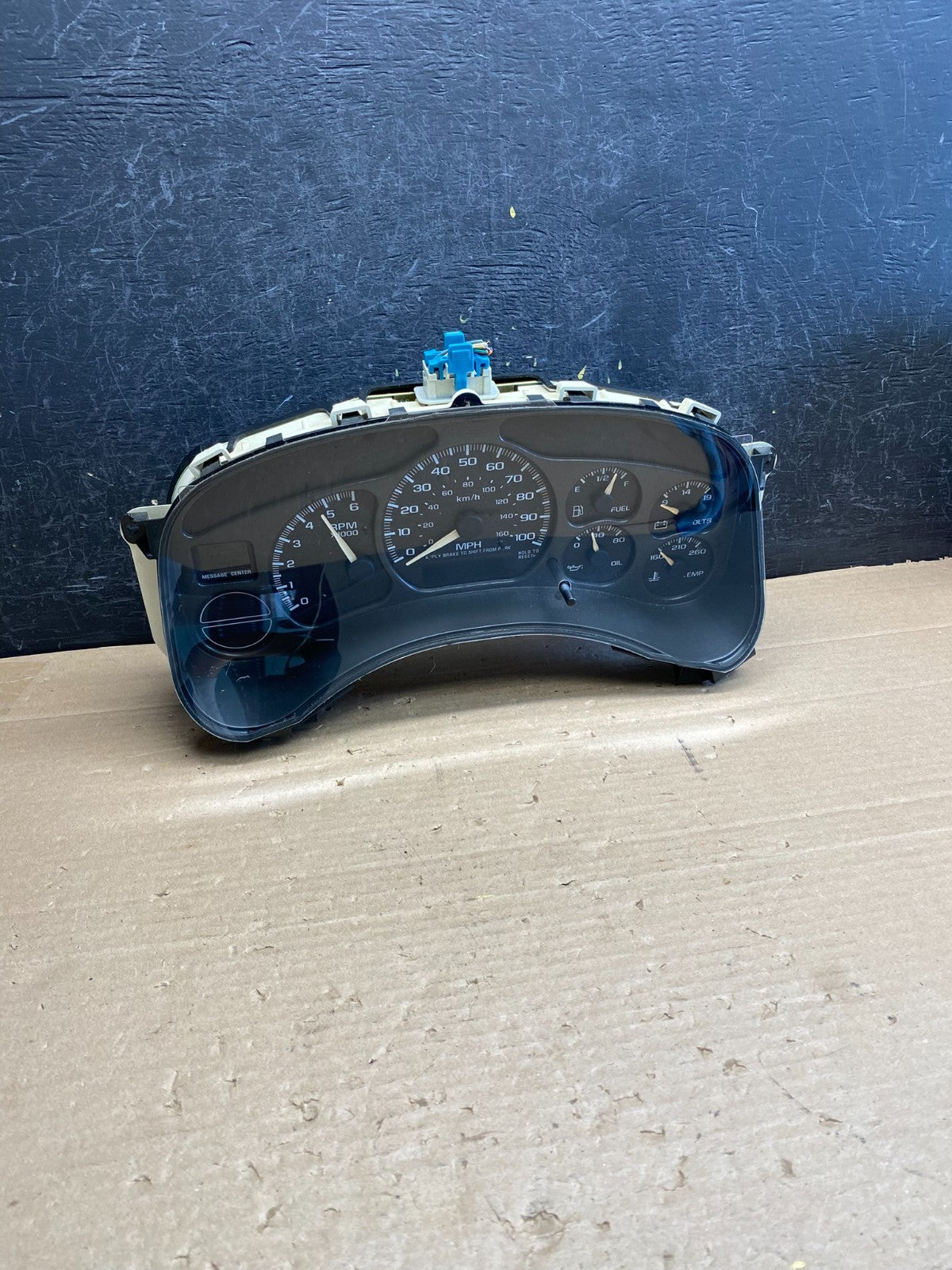 2002 GMC Yukon Speedometer Cluster Gauge AG6361 DG0
