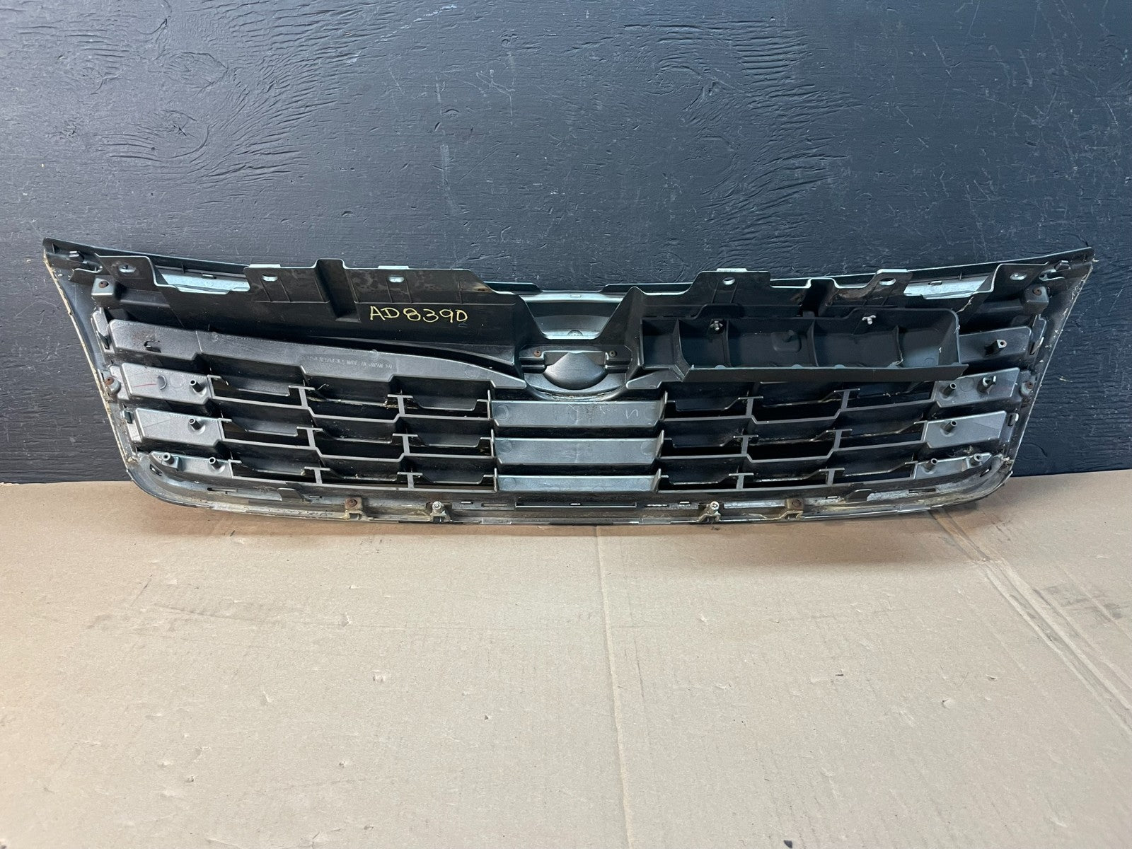 2009 2010 Subaru Forester Front Upper Chrome Grille Grill AD8390 DG3
