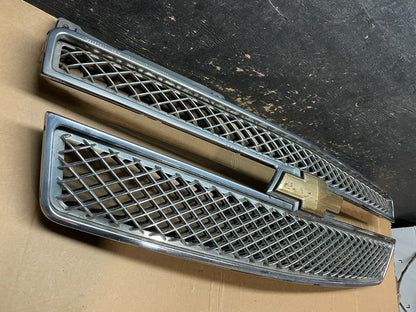 2007 to 2014 Chevrolet Avalanche Front Upper Lower Set Grill Grille Oem Z5723 DG2