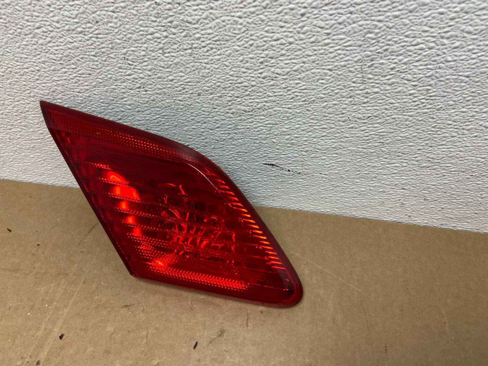 2003 to 2004 Toyota Avalon Left Driver LH Side Inner Tail Light OEM AC1324 LK1