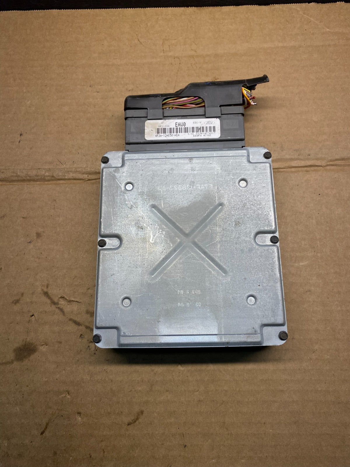 2004 Ford Mustang 4.6L Engine Control ECU Computer ECM 4r3a-12a650-aca AD3427 DG1