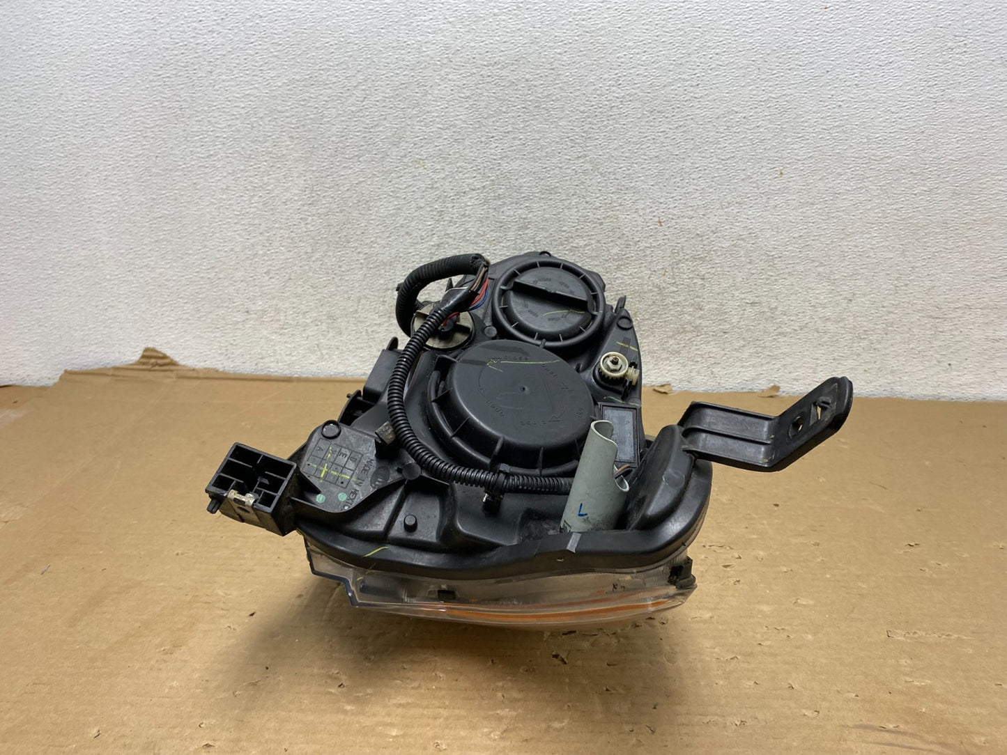 2013 - 2015 Nissan Sentra W/LED Halogen Right Passenger Headlight AG9239 DW6