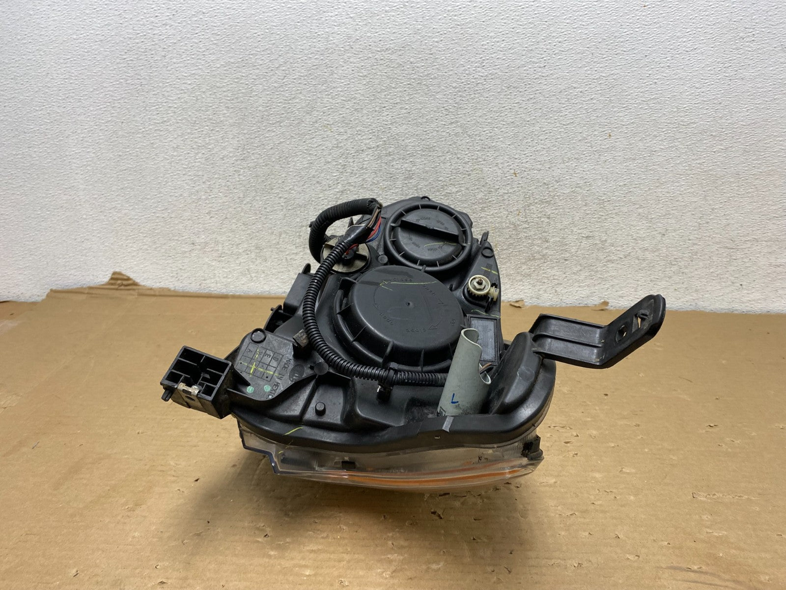 2013 - 2015 Nissan Sentra W/LED Halogen Right Passenger Headlight AG9239 DW6